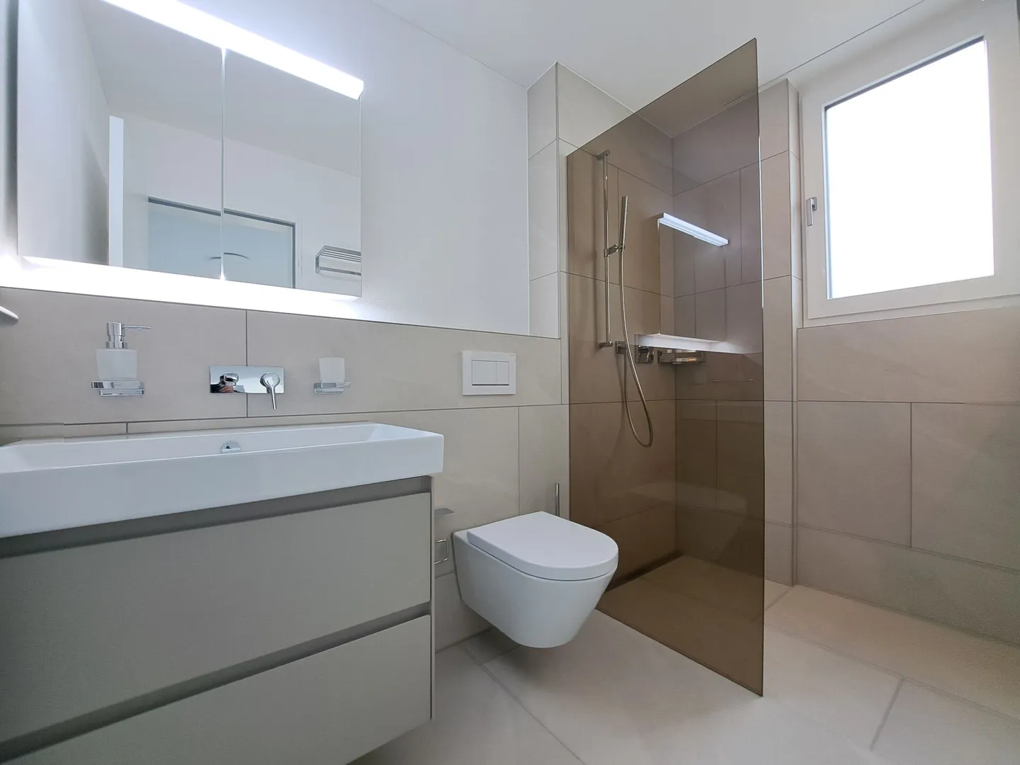 Appartement neuf exclusif de 3,5 pièces dans un emplacement calme - Riedt près d'Erlen - Photo 6 sur 10