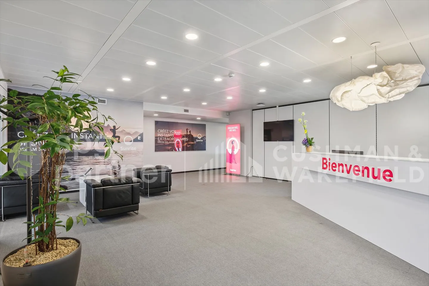 Modular and fully equipped offices in the center of Malley-Gare - Photo 4 of 10