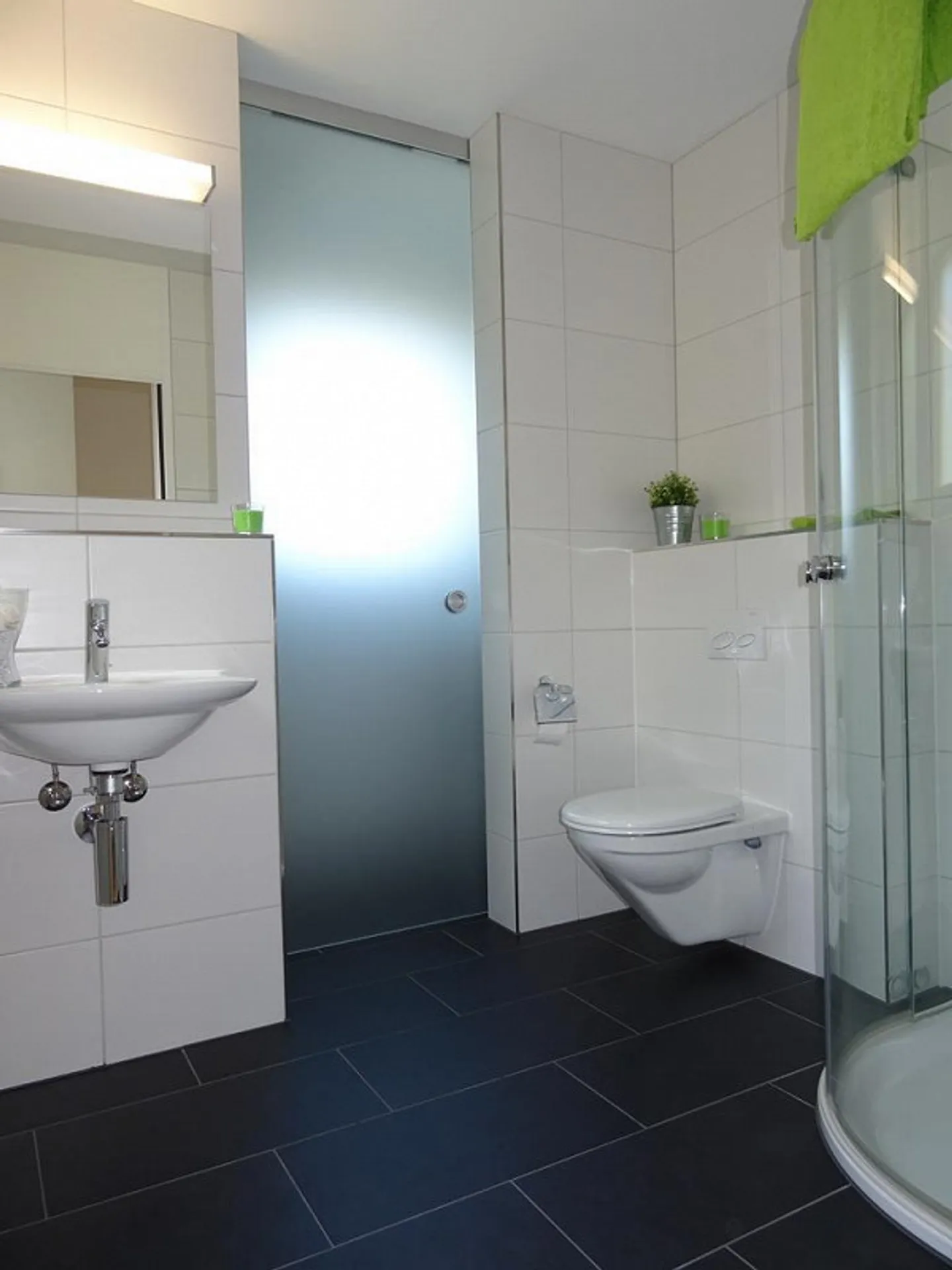 Charmantes 2.5-Zimmer-Penthouse - Foto 4 von 7