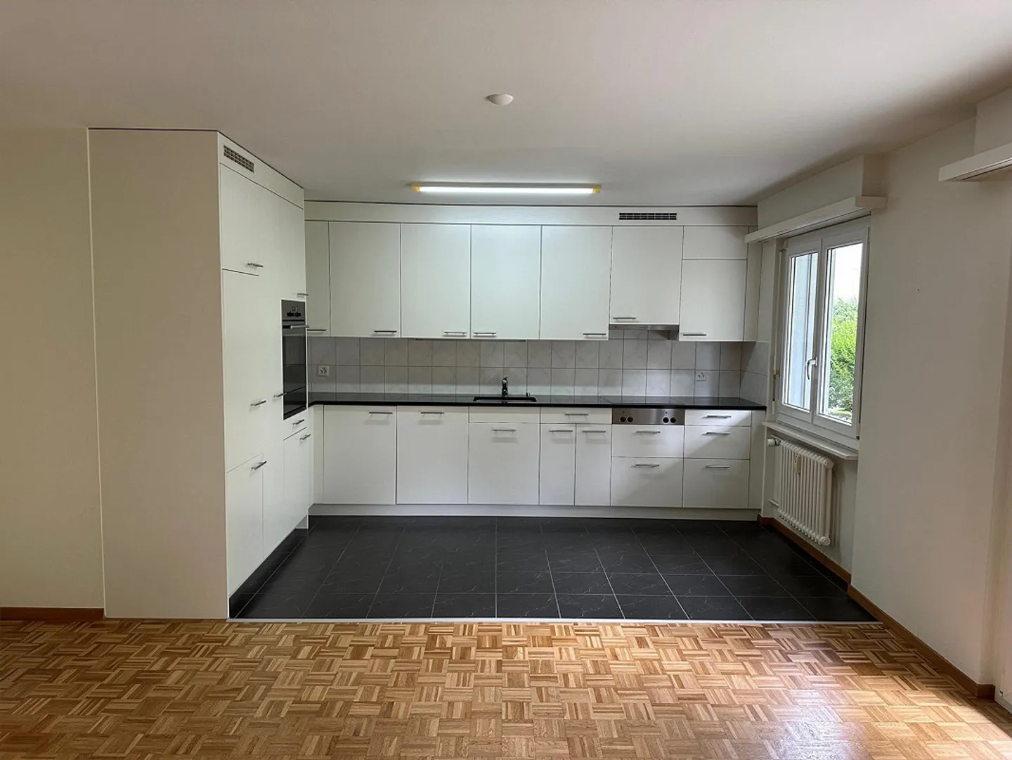 Vie urbaine dans le quartier populaire de Hirtenhof - Photo 2 sur 10