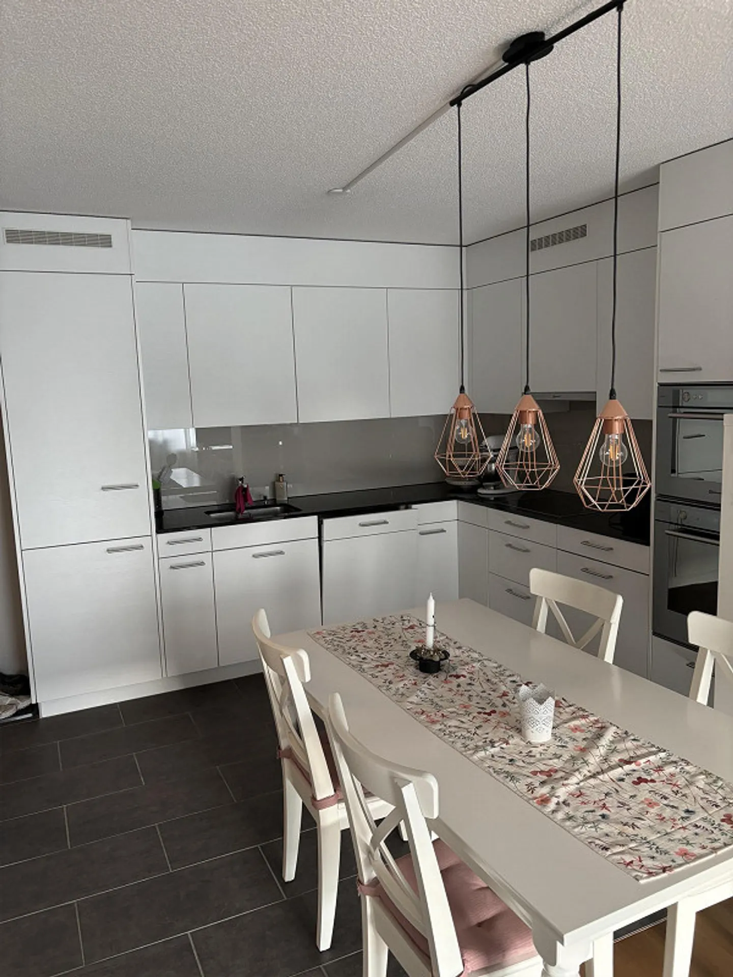 2.5-Zimmer Wohnung mit Balkon - Foto 2 von 8