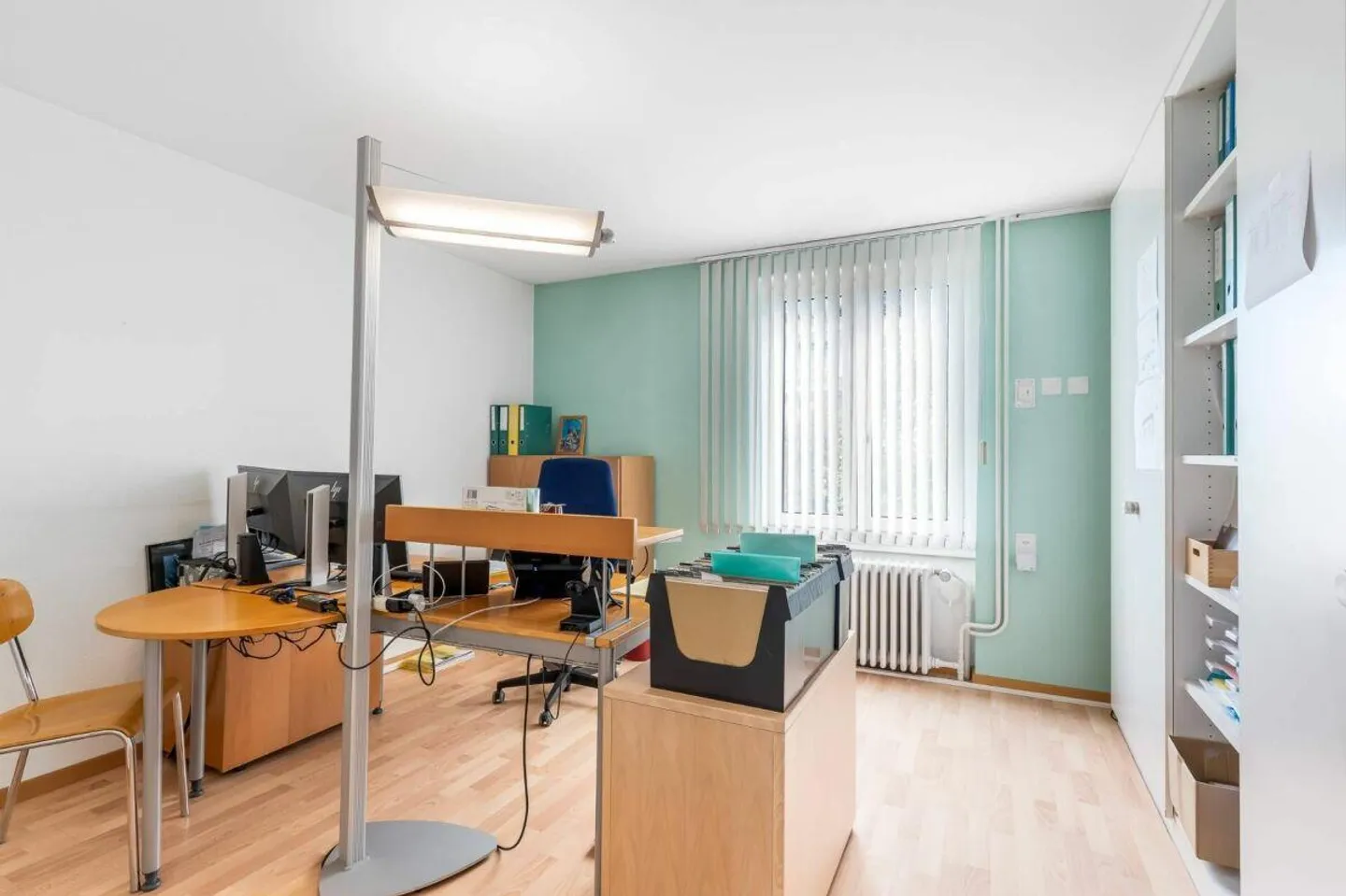 Gewerberaum (Büro / Werkstatt) mit 10 Aussenparkplätzen - Foto 18 von 21