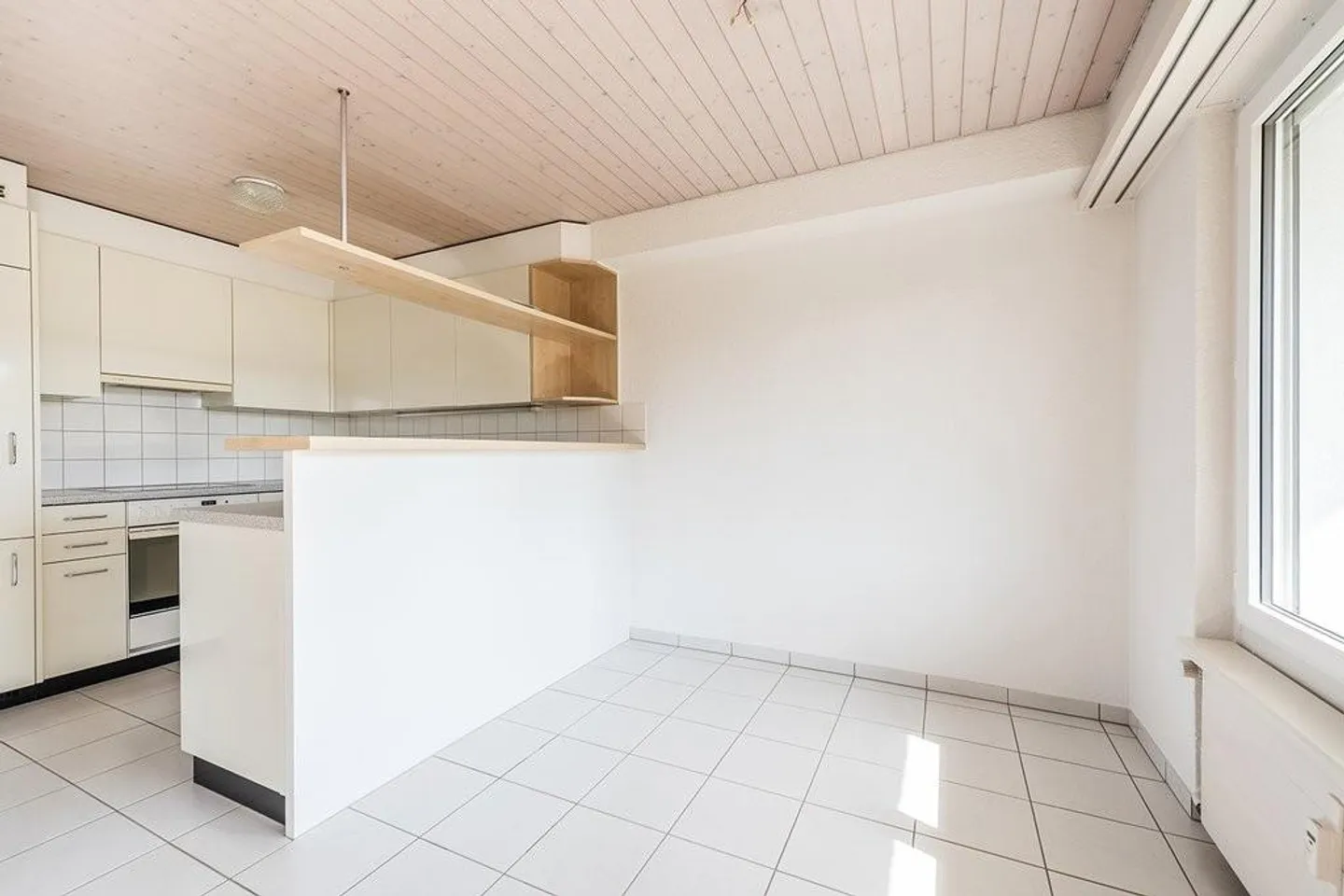 Geräumige Wohnung in ländlicher Umgebung - Foto 3 von 8