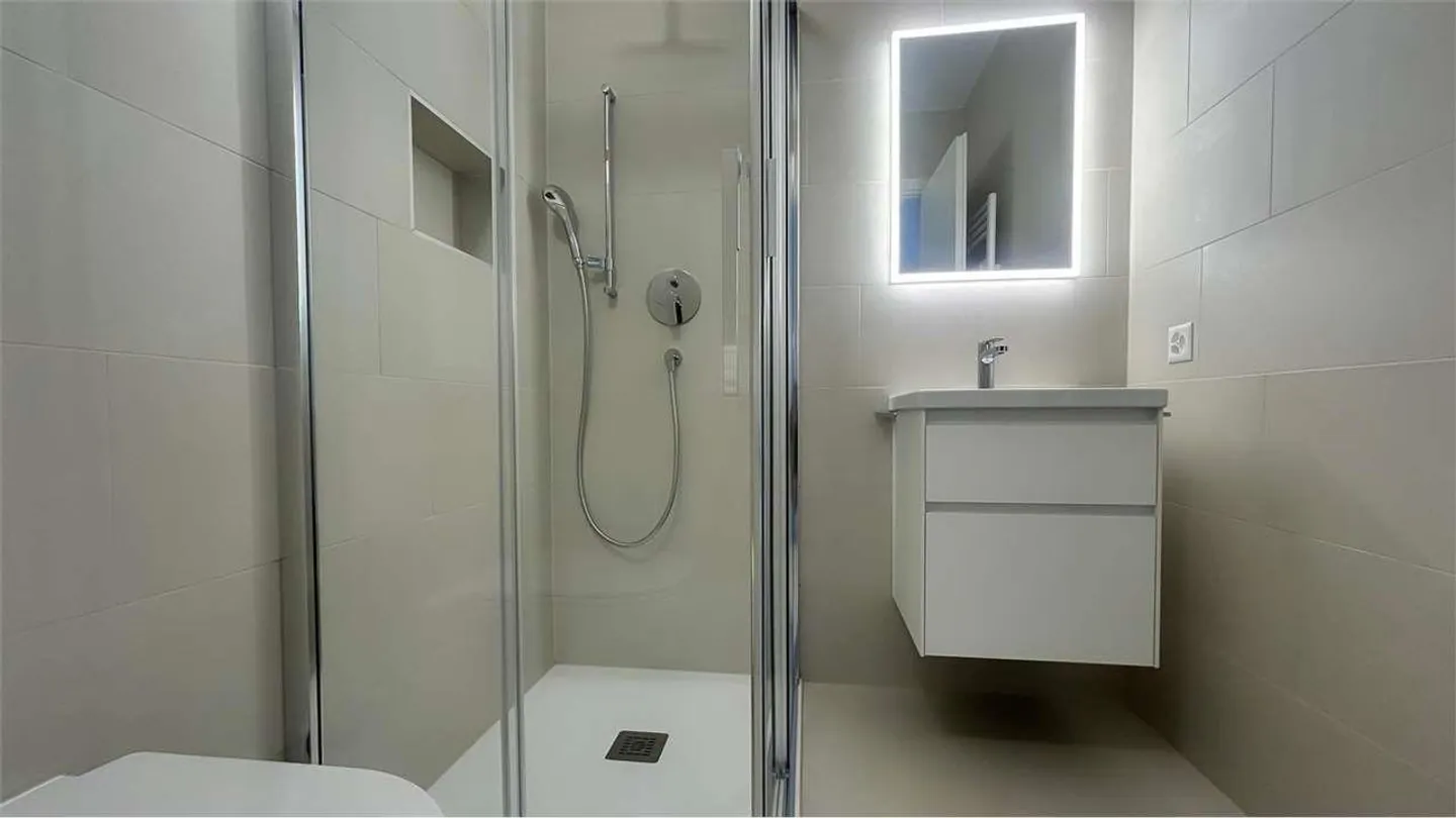 Helles 4,5-Zimmer-Wohnung mit Balkonen - Foto 4 von 8