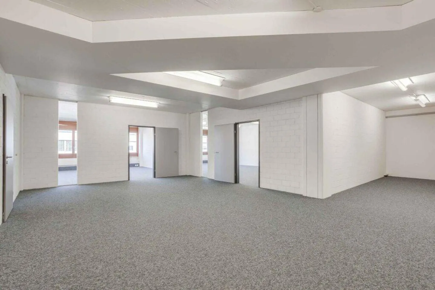 Lavorare e immagazzinare su un'unica superficie - Foto 5 di 6