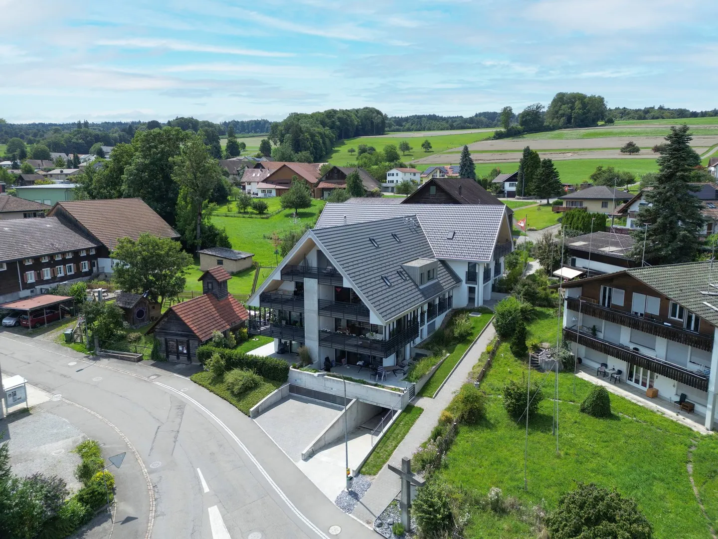 Stilvolle Maisonettewohnung mit Gartenanteil und hochwertiger Ausstattung - Foto 4 von 16