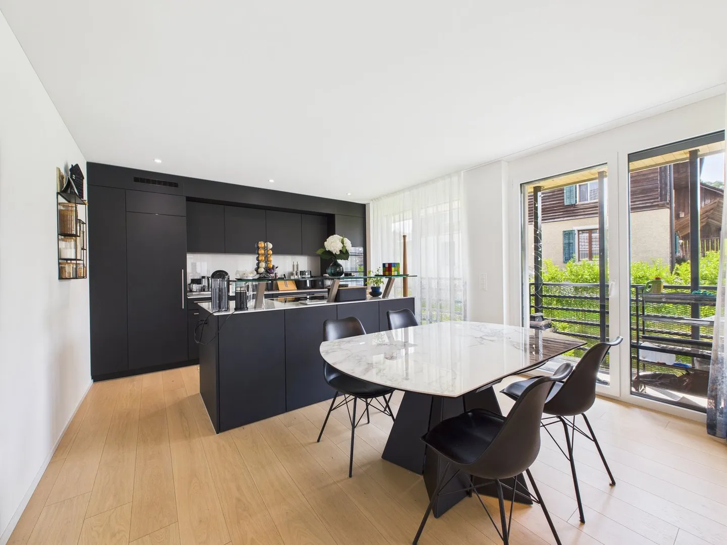 Stilvolle Maisonettewohnung mit Gartenanteil und hochwertiger Ausstattung - Foto 6 von 16