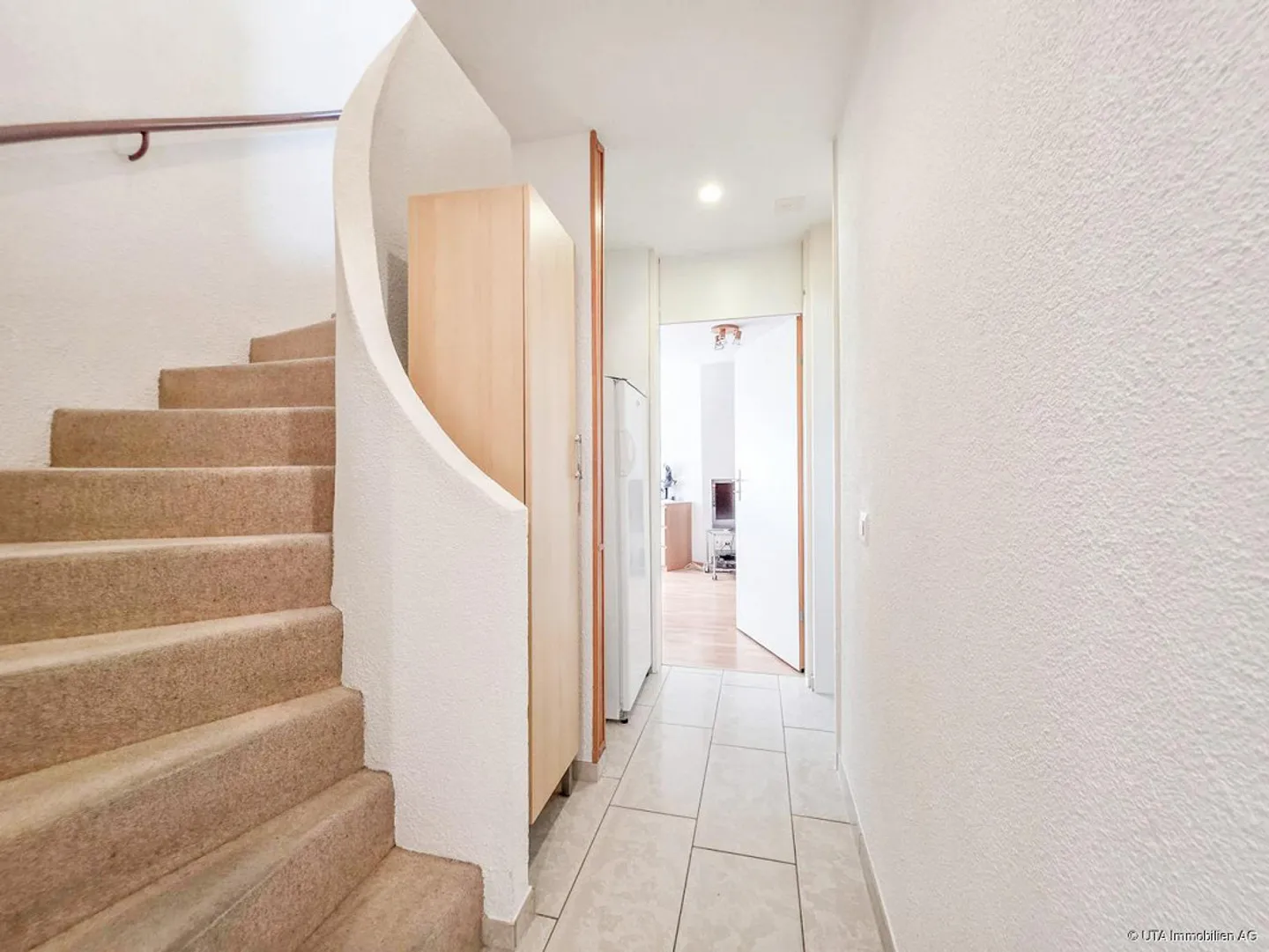 Wohngenuss mit viel Platz und zwei Sonnenterrassen - Foto 5 von 15