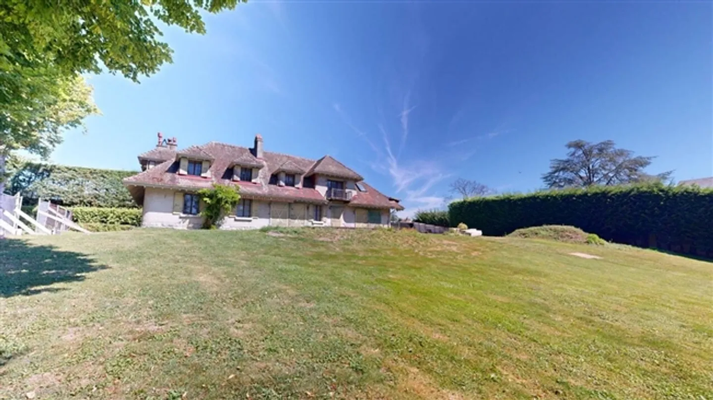 Magnifico terreno fronte lago con progetto di costruzione - Foto 16 di 19