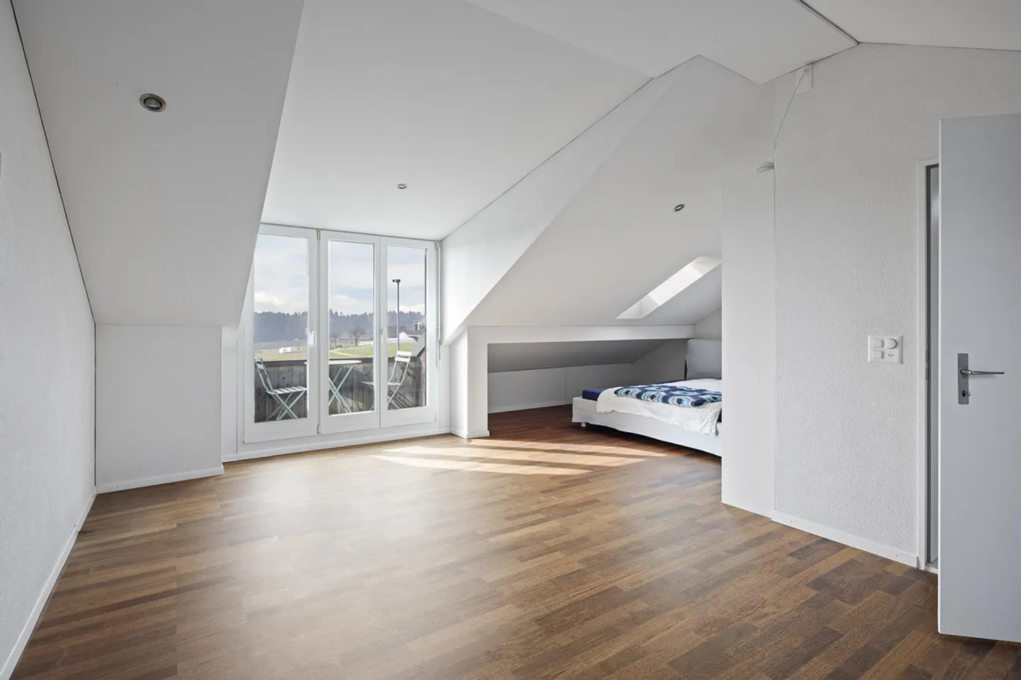 Laufend sanierter Wohntraum mit viel Platz und Weitsicht - Photo 5 of 15