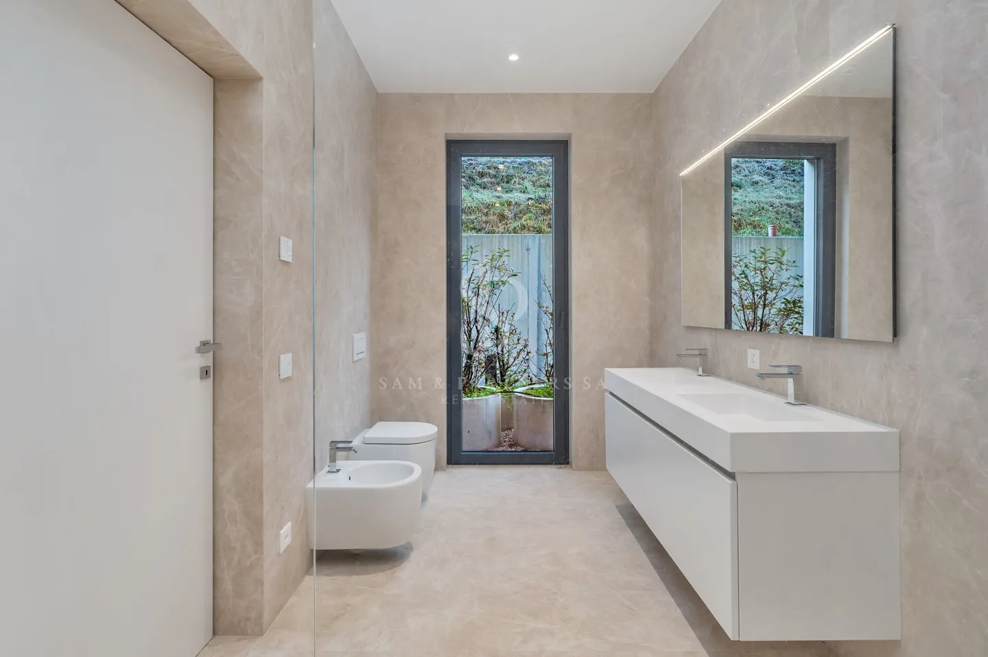 Appartamento di Lusso con Giardino - Foto 14 di 19