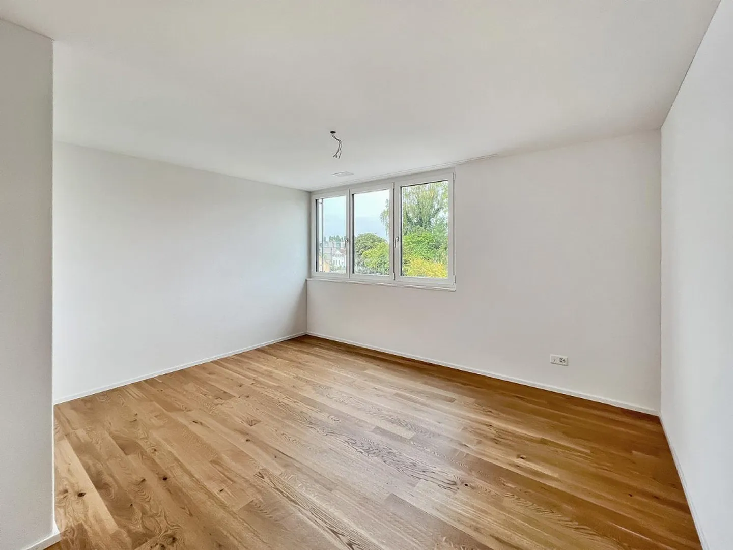 Stylish home with flair - Photo 6 of 6