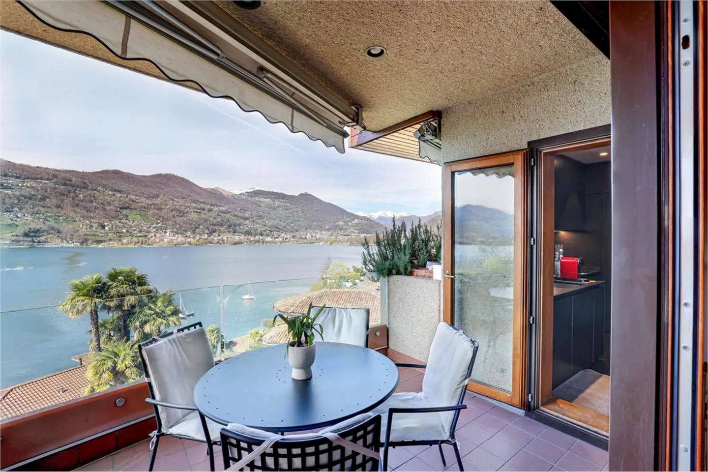 Villa con giardino e vista lago a Montagnola - Foto 9 di 16