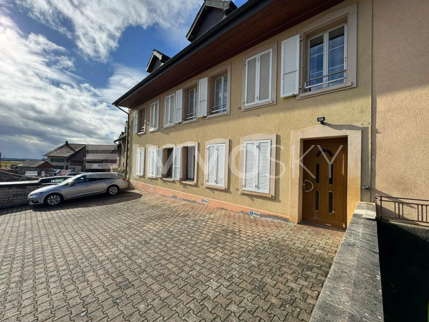 Für Investoren: Gebäude 5 Min. von Echallens entfernt (REN. ca. 4,23%) - Foto 1 von 3