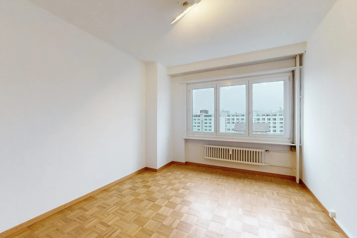 2 minutes from Fribourg train station - Photo 10 of 12