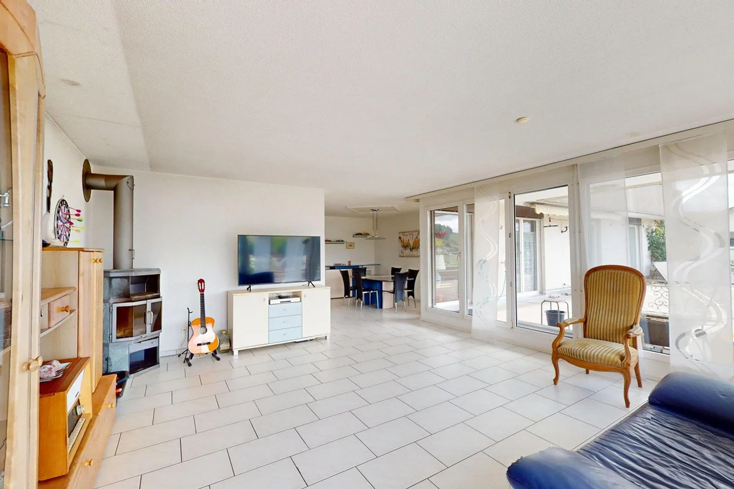 Spacious apartment with large terrace - Photo 5 of 11
