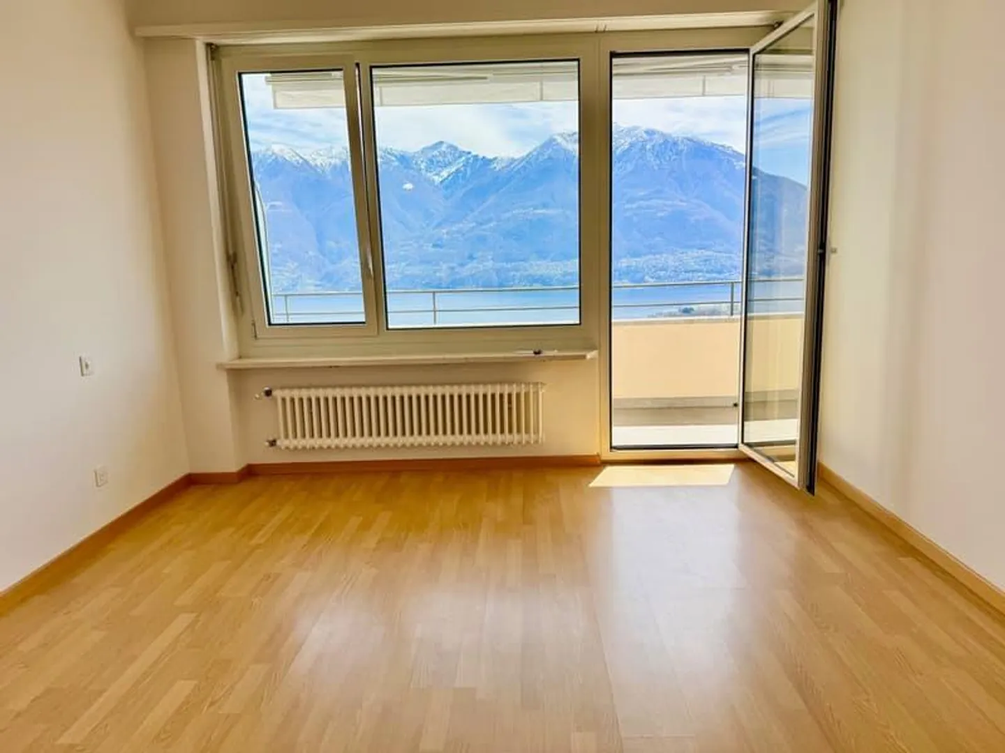 3.5 with panoramic view - Photo 4 of 18