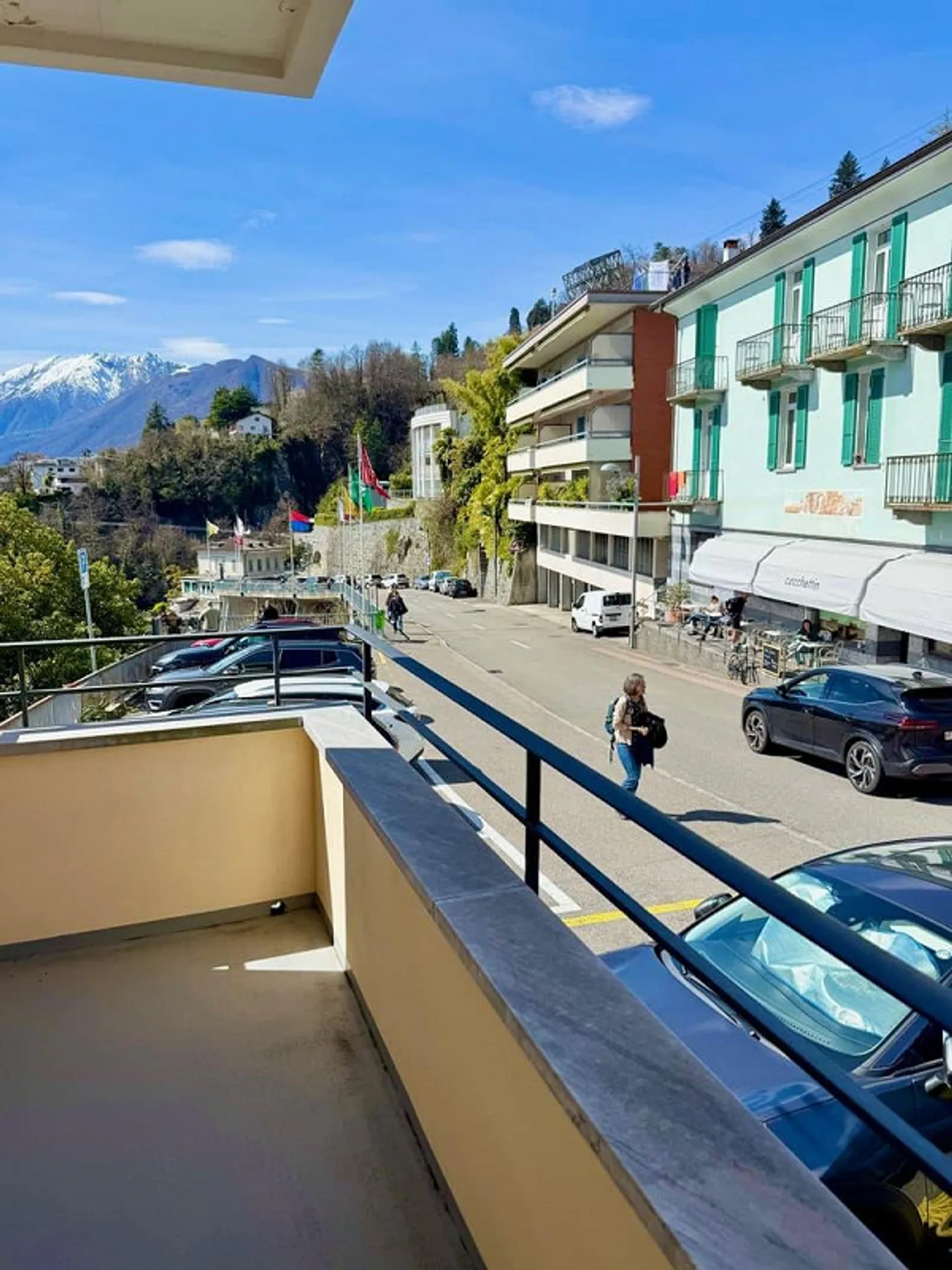 3.5 with panoramic view - Photo 11 of 18