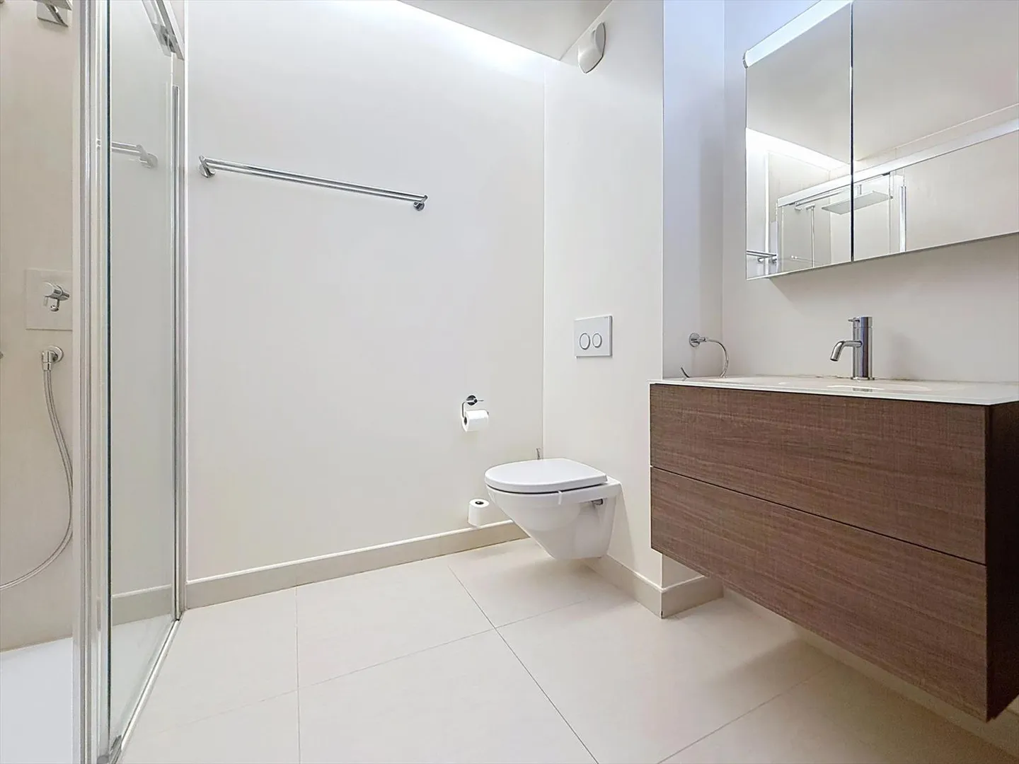 Apartment for rent - Photo 9 of 9