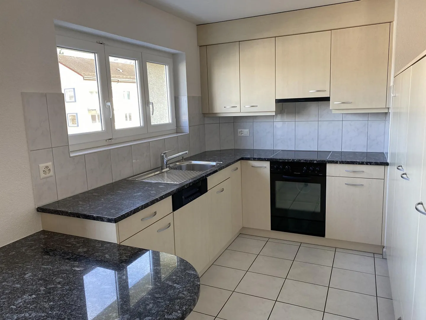 Schöne helle 4 Zimmerwohnung in ruhigem Wohnquartier - Foto 5 von 11