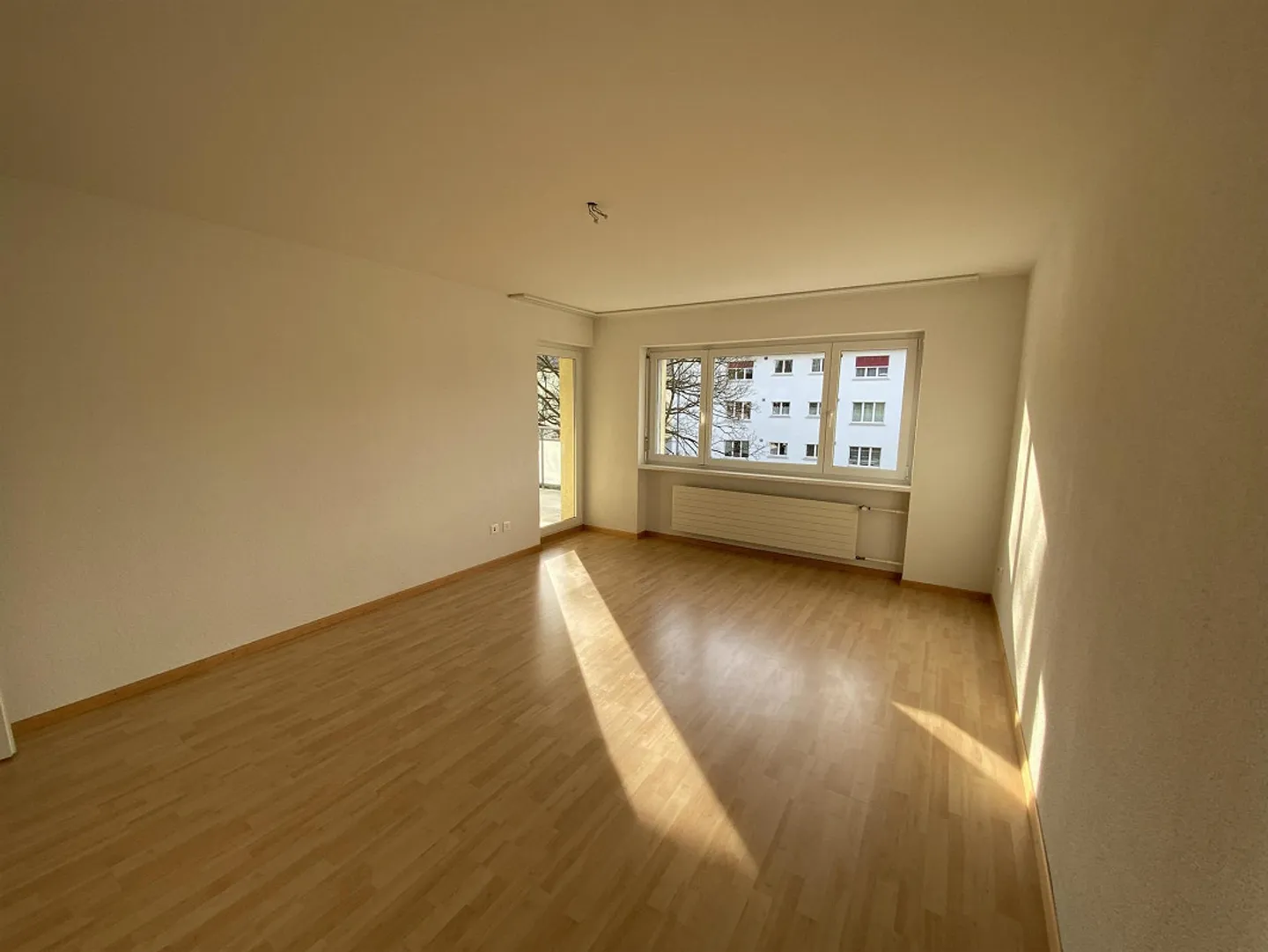 Schöne helle 4 Zimmerwohnung in ruhigem Wohnquartier - Foto 8 von 11
