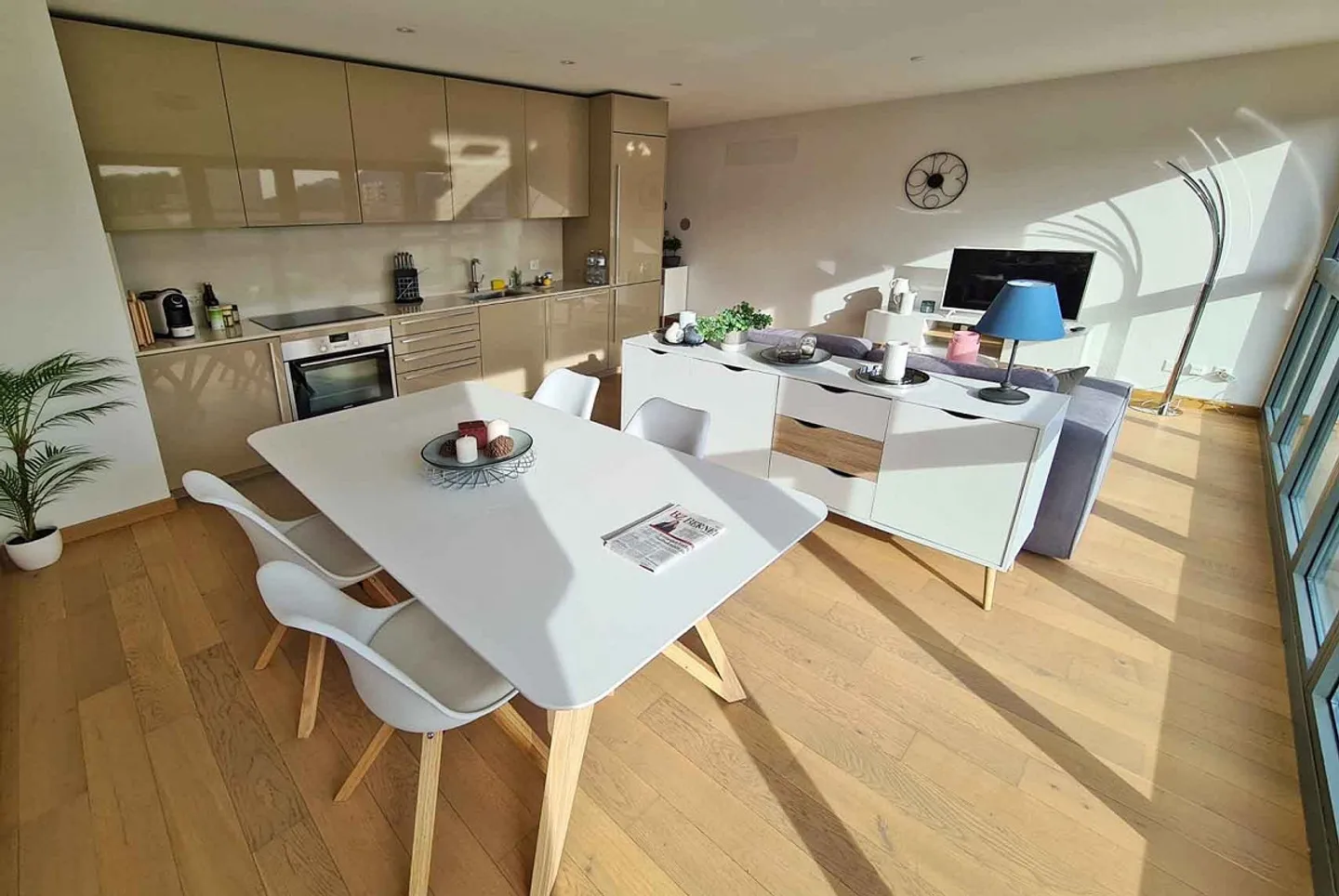 Elegante appartamento di 2,5 locali nel centro di Lugano Massagno - Foto 2 di 9