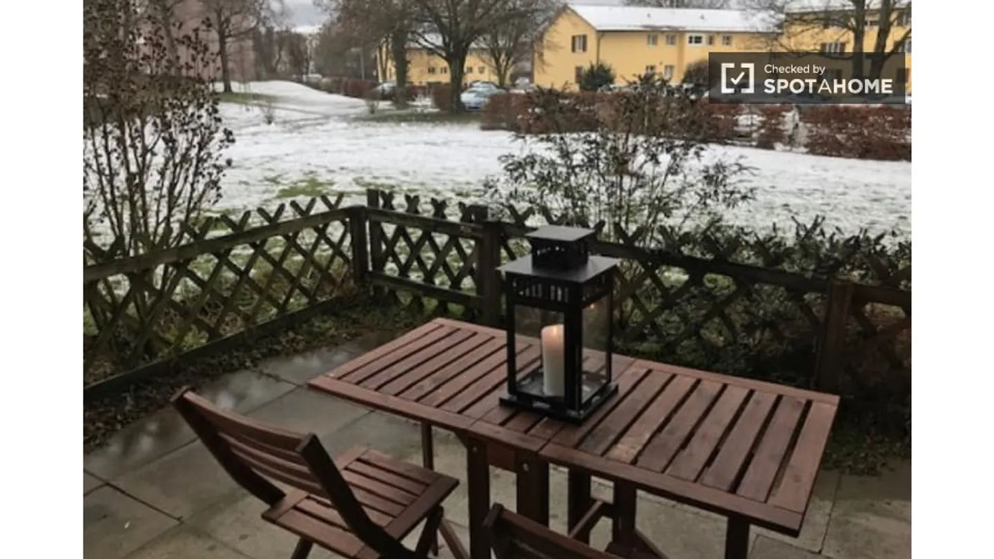 Discover, visit, and rent your new home online with complete confidence. - Photo 3 of 8