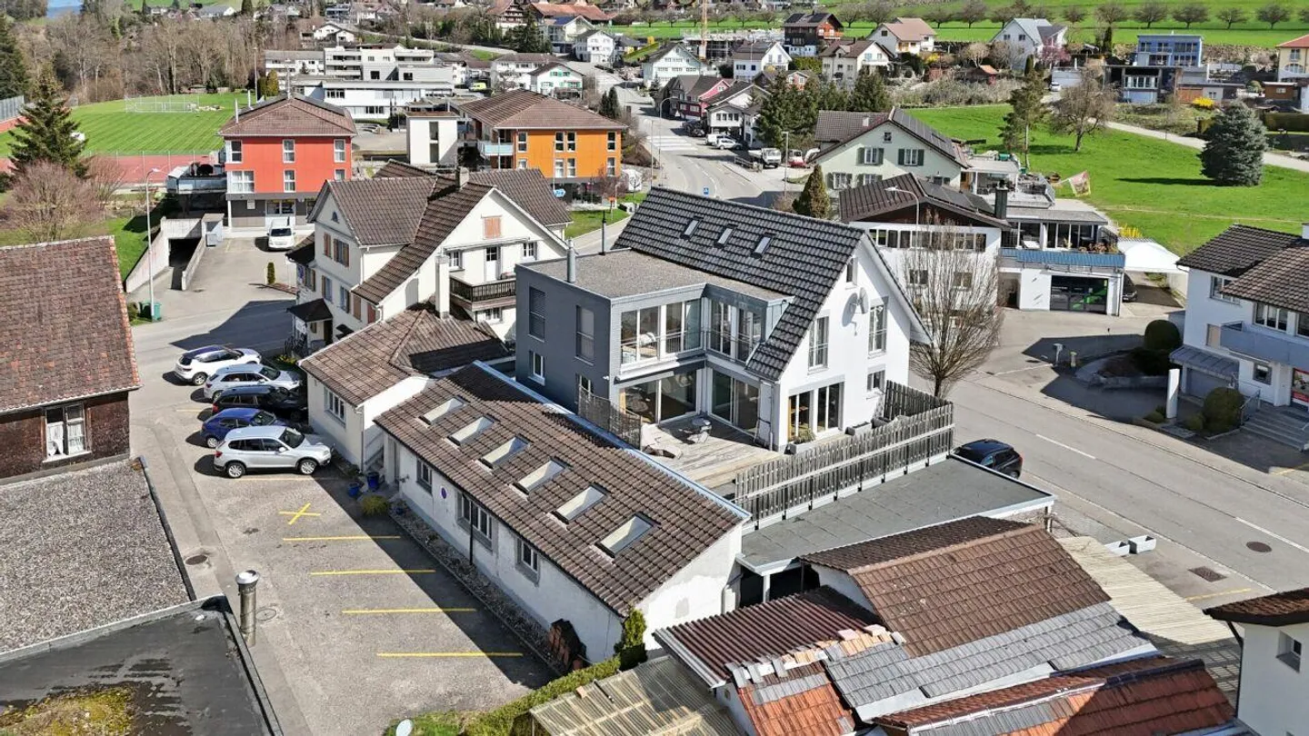 Living and Working in the Heart of Lütisburg – Versatile Property with Character - Photo 4 of 30