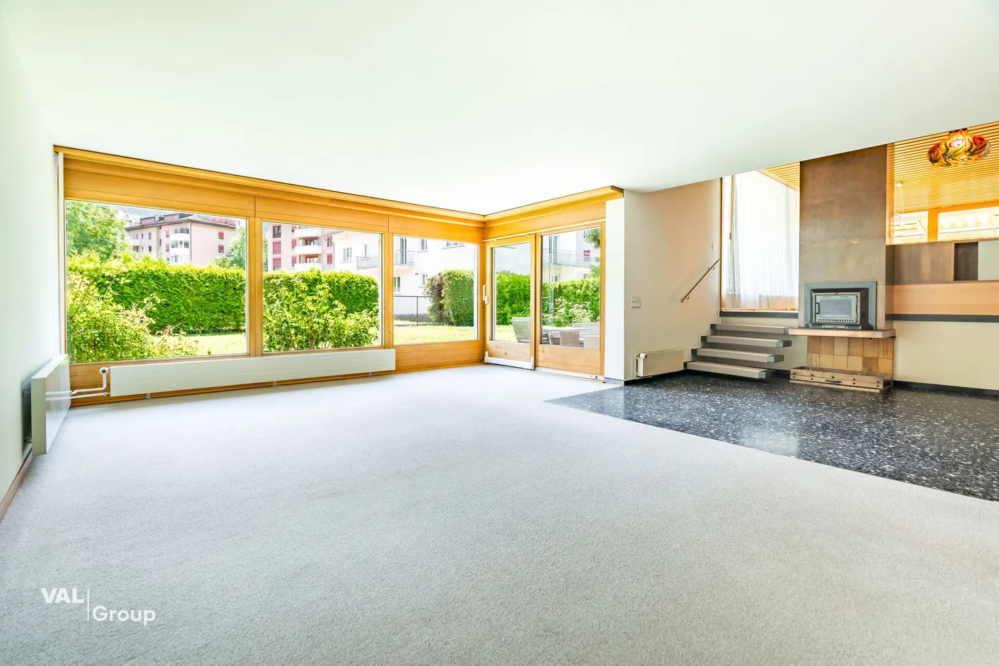 Occasion rare : beaucoup d'espace, grand jardin, emplacement central avec option commerciale - Photo 2 sur 34