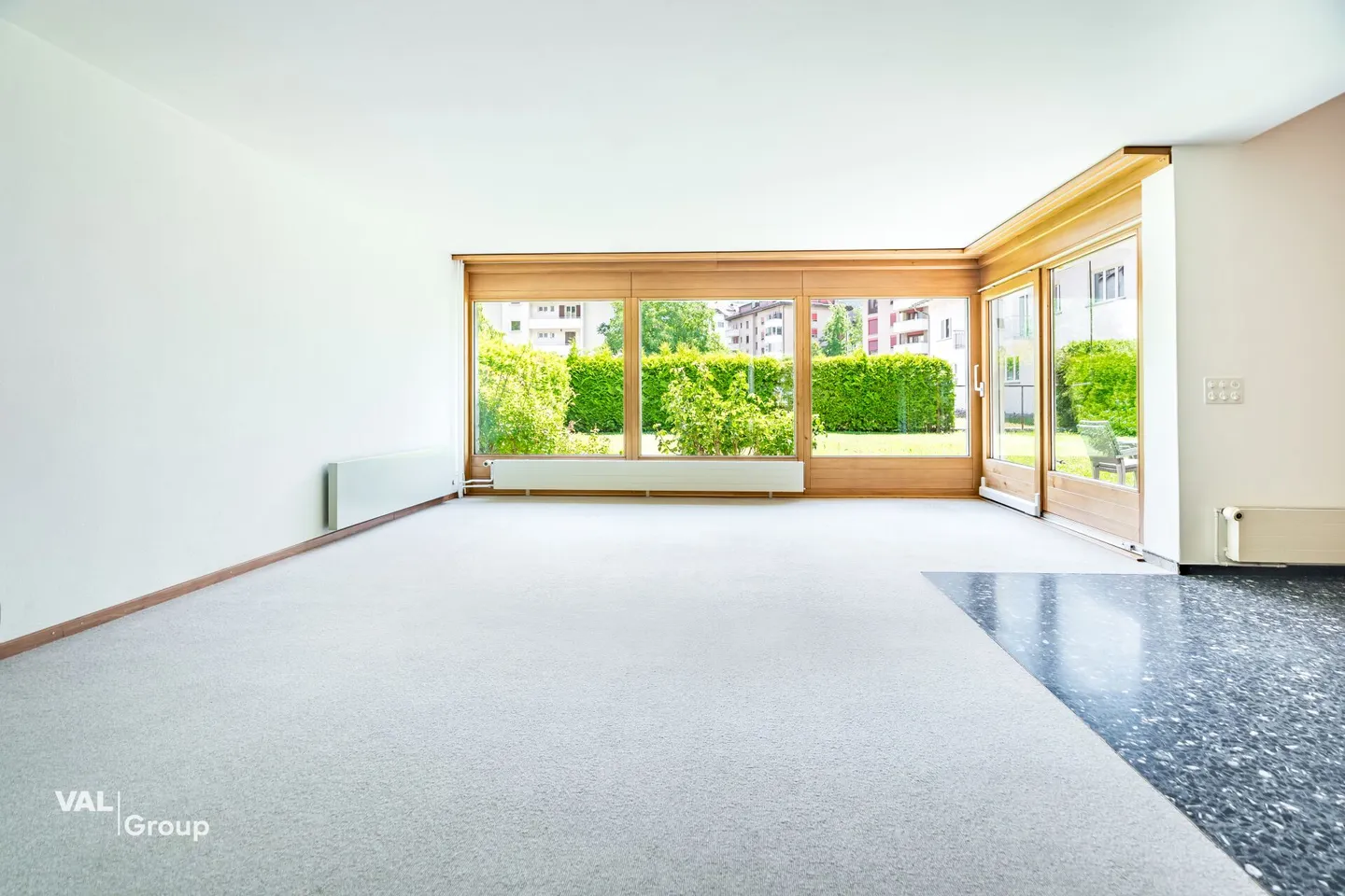Occasion rare : beaucoup d'espace, grand jardin, emplacement central avec option commerciale - Photo 4 sur 34