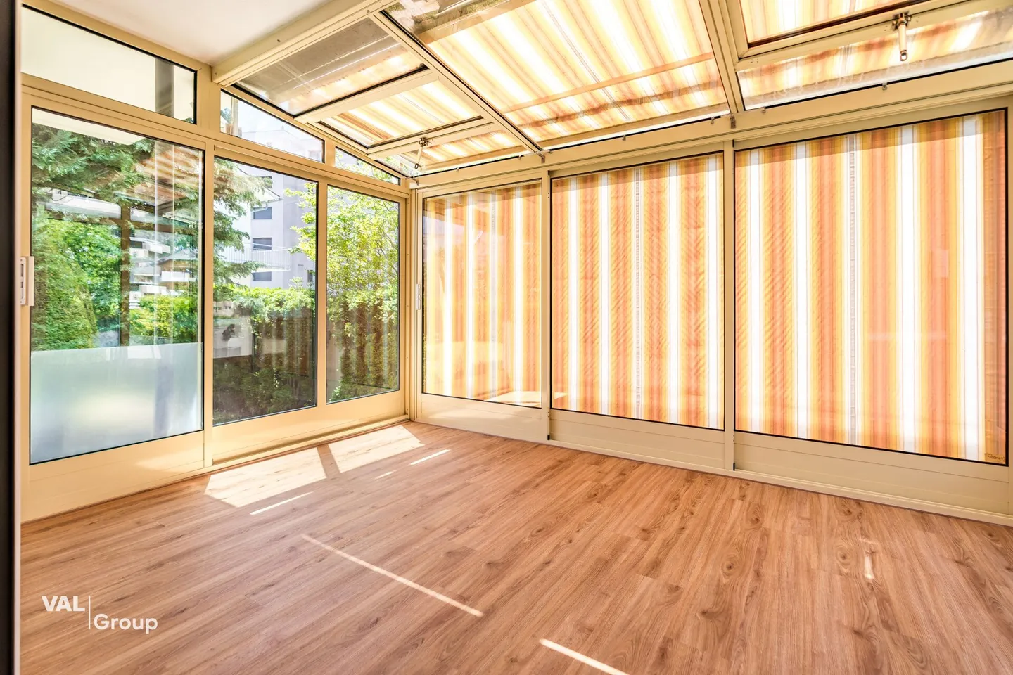 Occasion rare : beaucoup d'espace, grand jardin, emplacement central avec option commerciale - Photo 9 sur 34