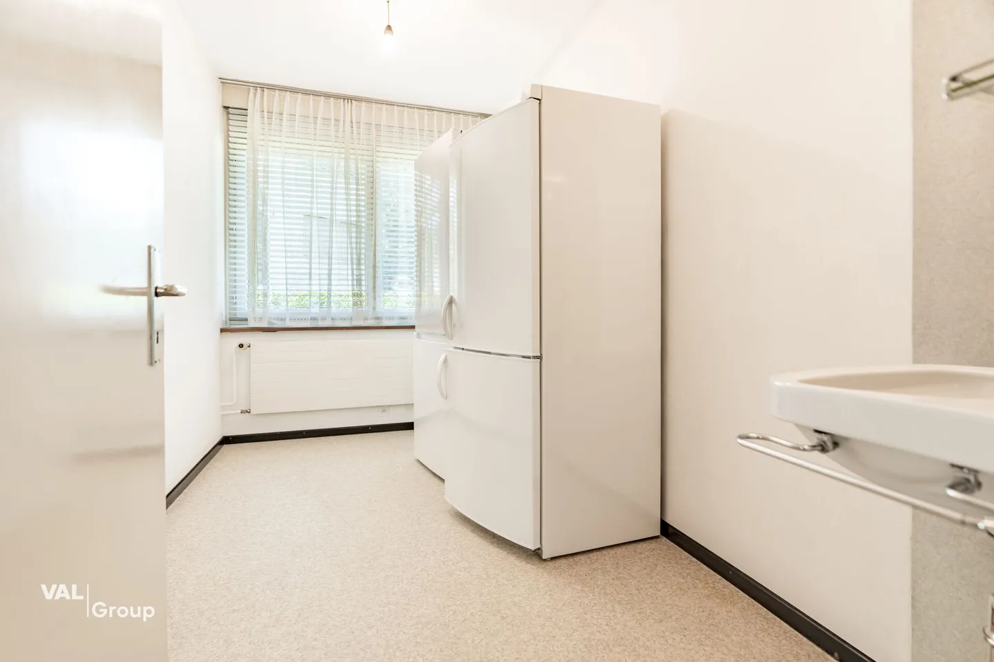 Occasion rare : beaucoup d'espace, grand jardin, emplacement central avec option commerciale - Photo 12 sur 34