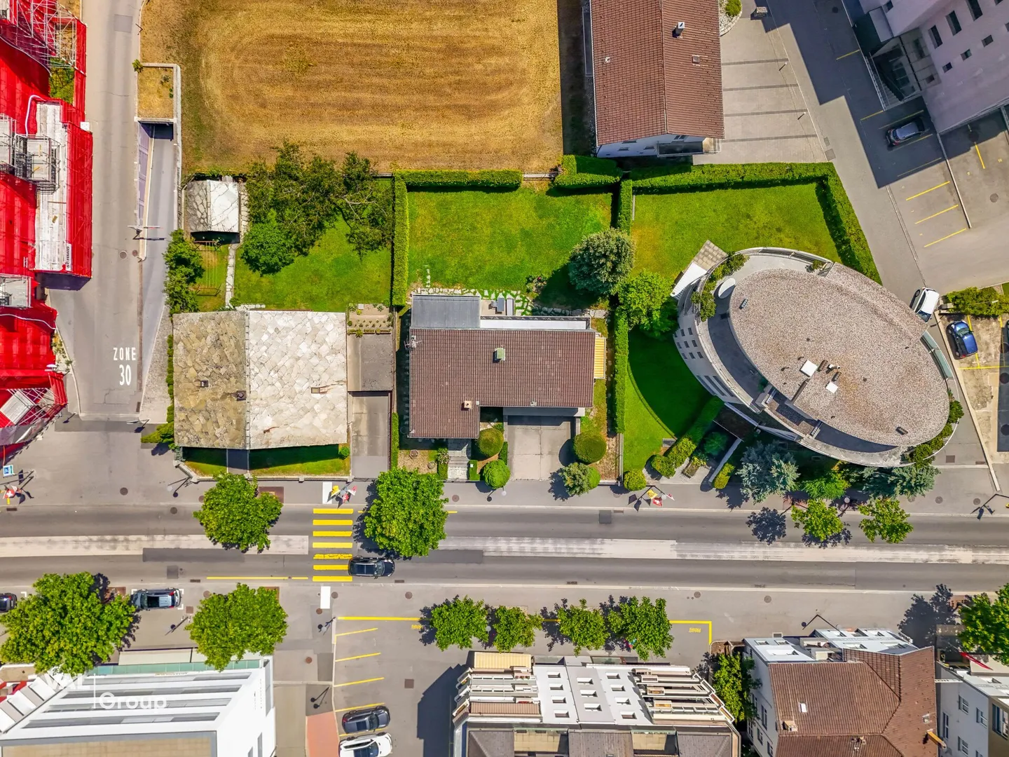 Occasion rare : beaucoup d'espace, grand jardin, emplacement central avec option commerciale - Photo 32 sur 34
