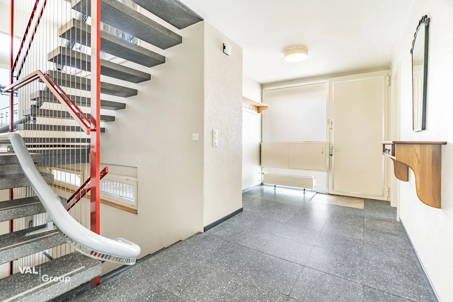 Occasion rare : beaucoup d'espace, grand jardin, emplacement central avec option commerciale - Photo 15 sur 34