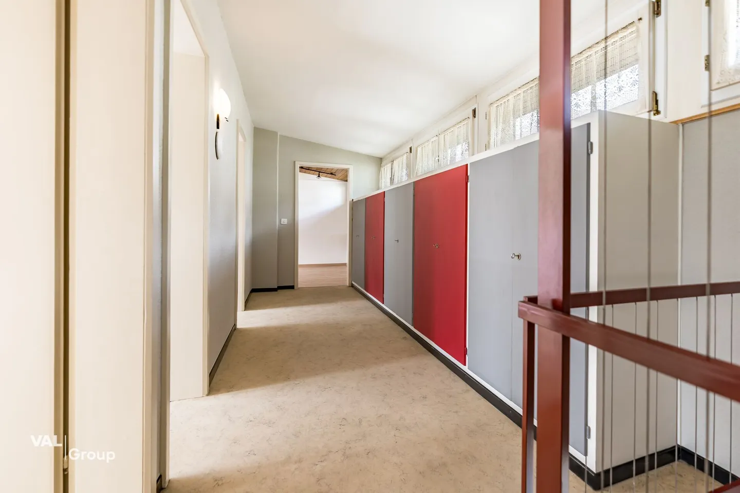Occasion rare : beaucoup d'espace, grand jardin, emplacement central avec option commerciale - Photo 21 sur 34