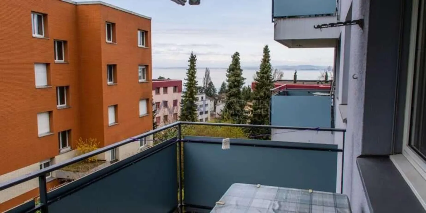 Charmante Wohnung mit Seeblick - Foto 1 von 8