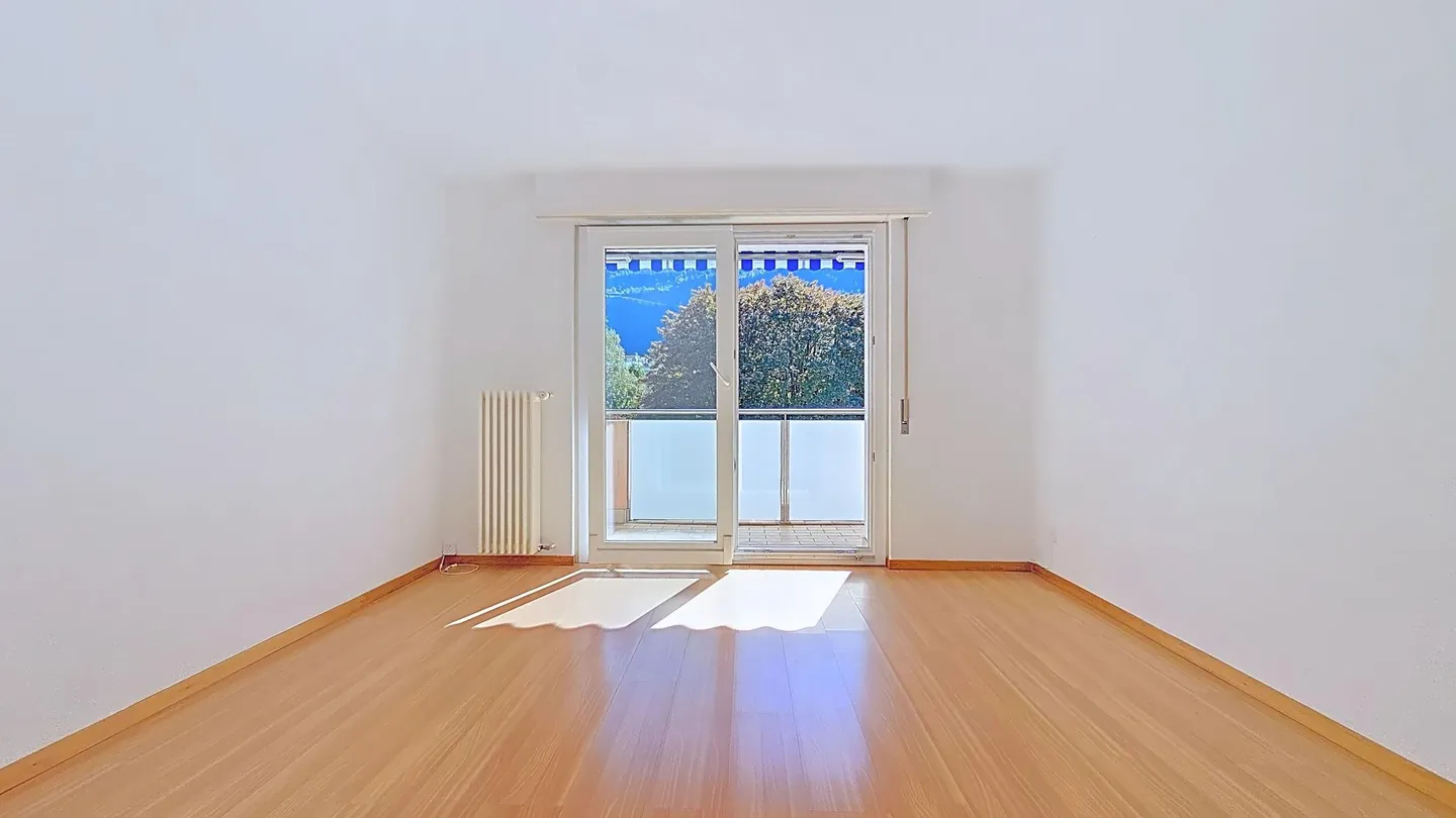 Apartment for rent - Photo 2 of 17