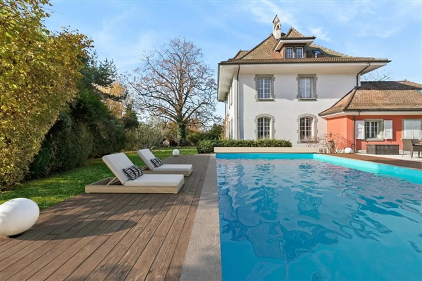 Elegante Villa mit Privatpark - Foto 3 von 19