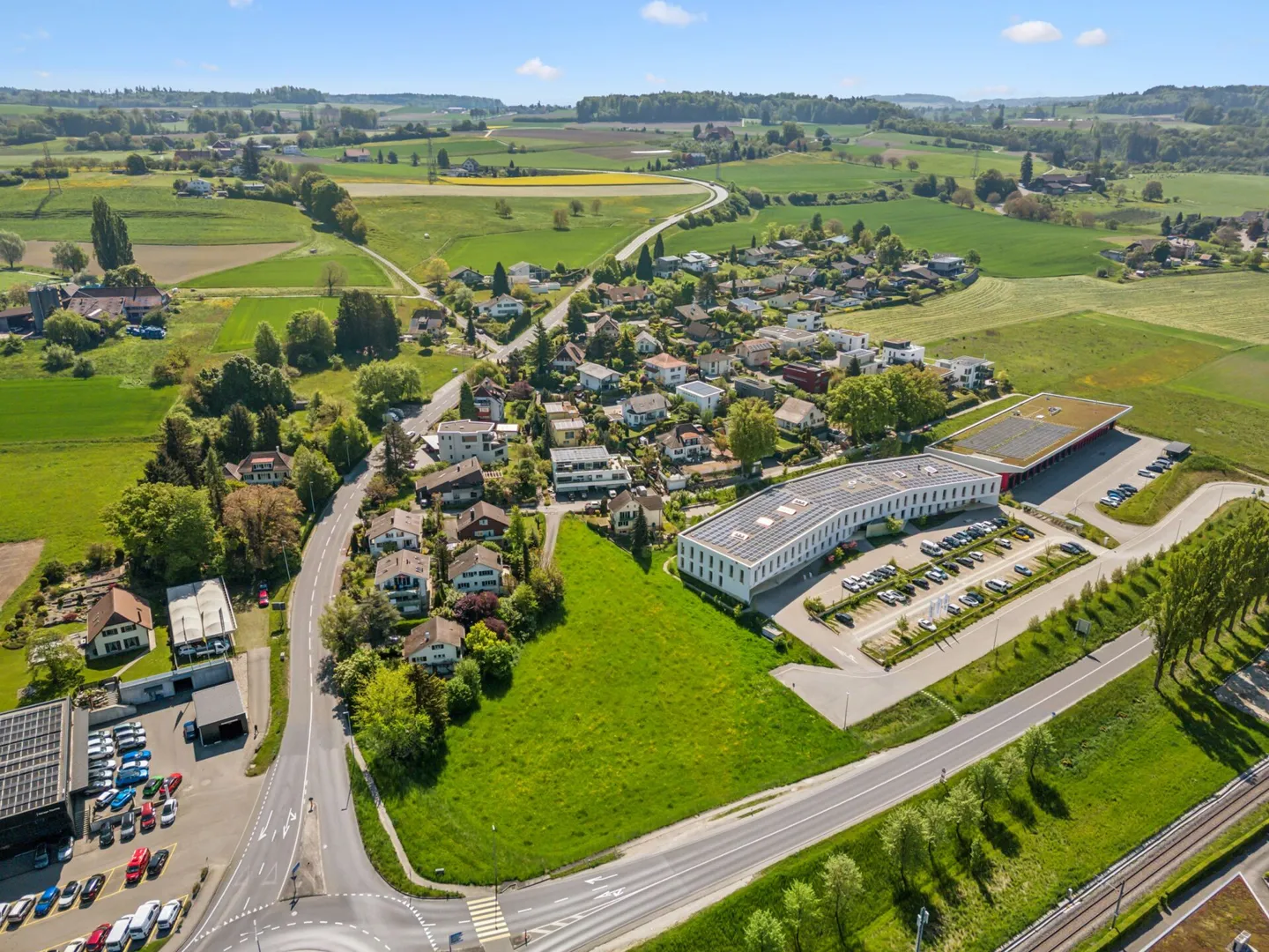 Spacious Commercial Land in Murten - Photo 3 of 10