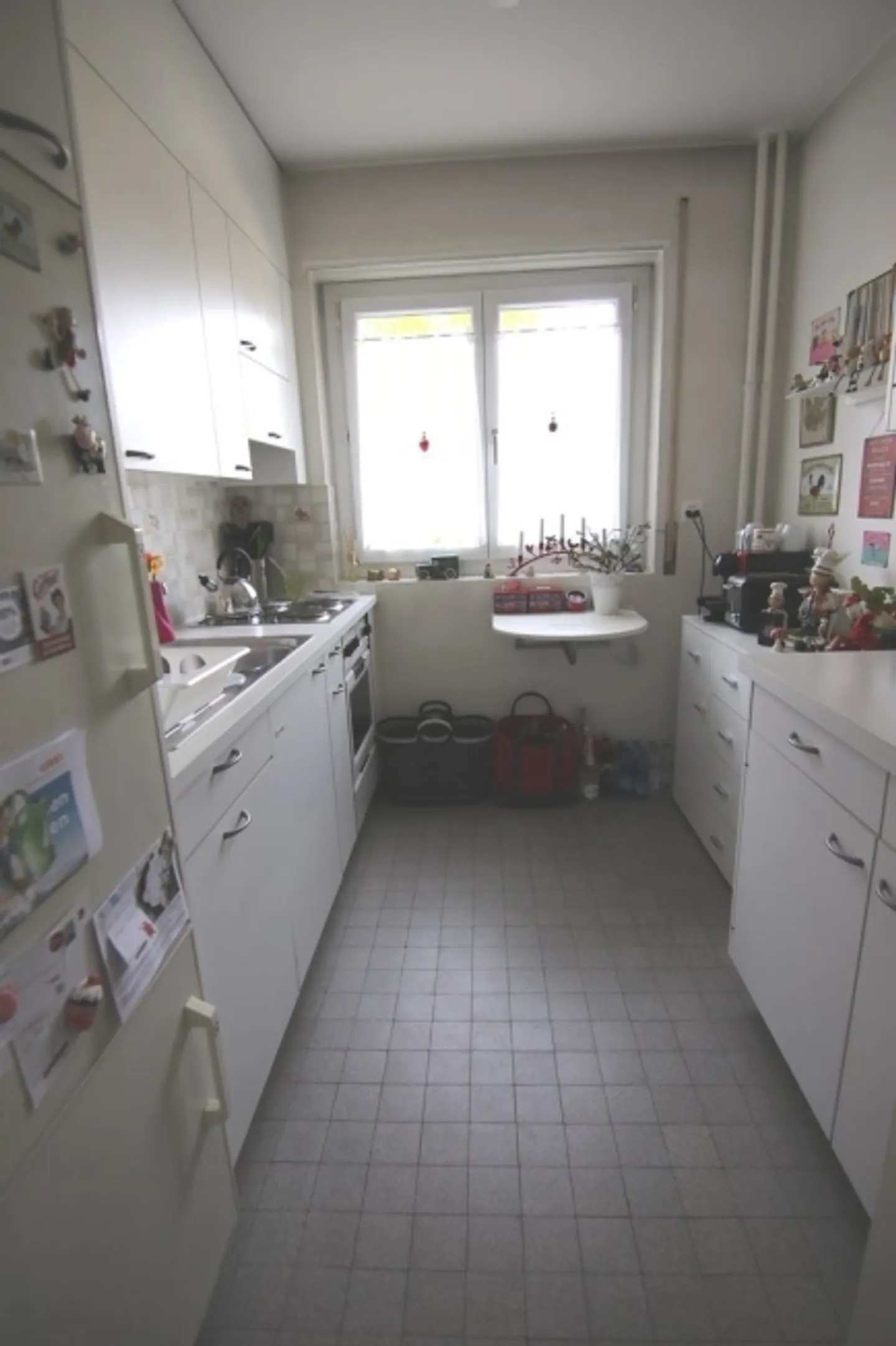 Light-Filled 3-Room Apartment in Zurich Wollishofen - Photo 2 of 6