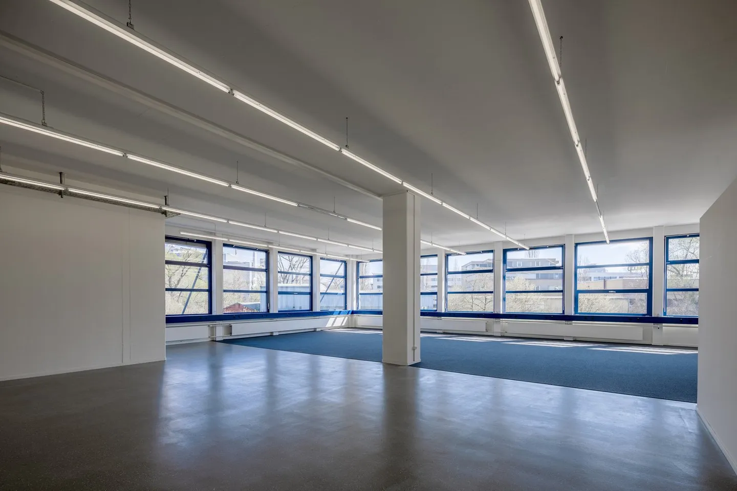 Modern Commercial Space in Dietikon - Photo 1 of 9