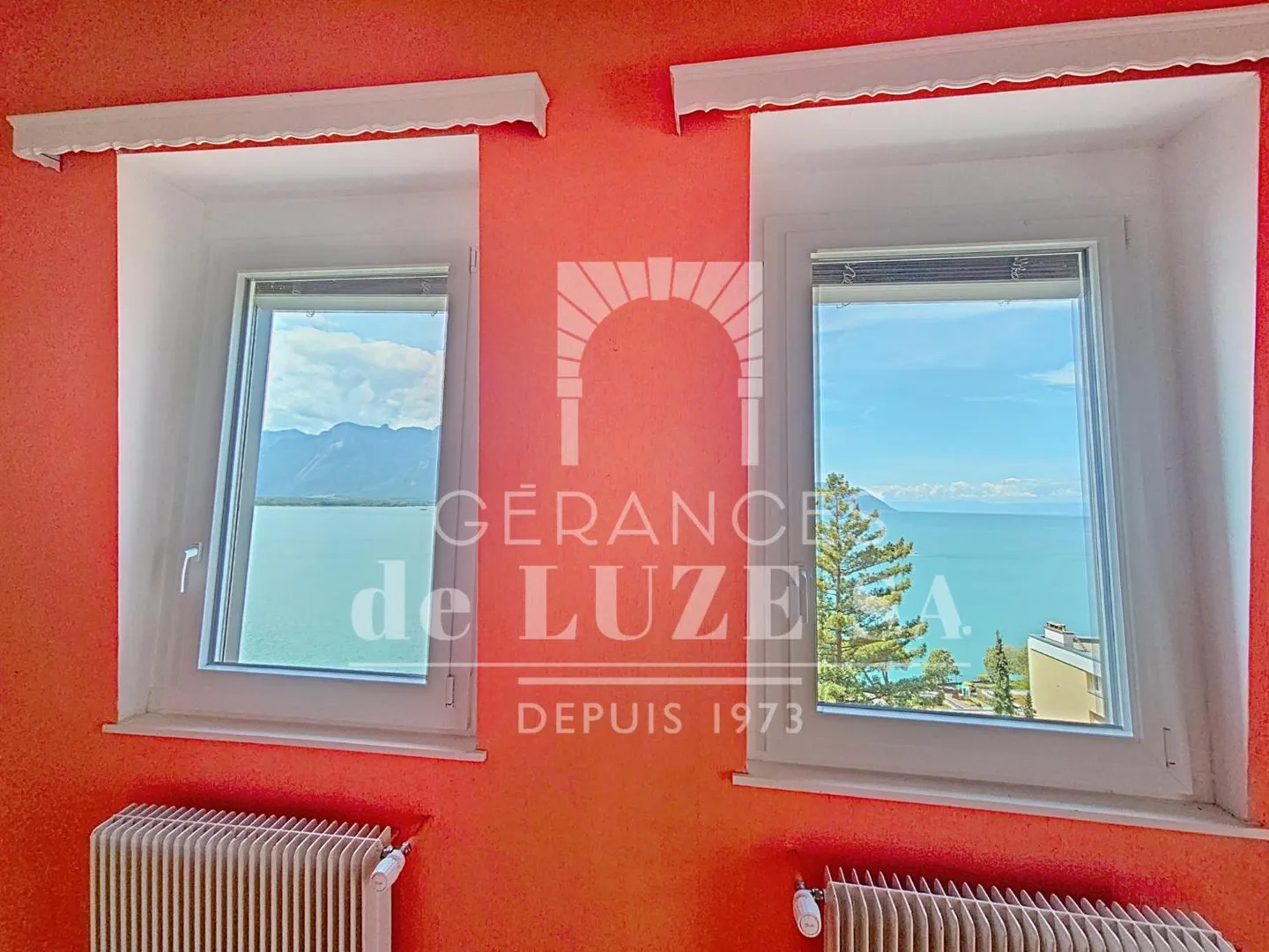 Overview of the Lake: 1.5 Rooms with Gallery and Balcony - Photo 13 of 13