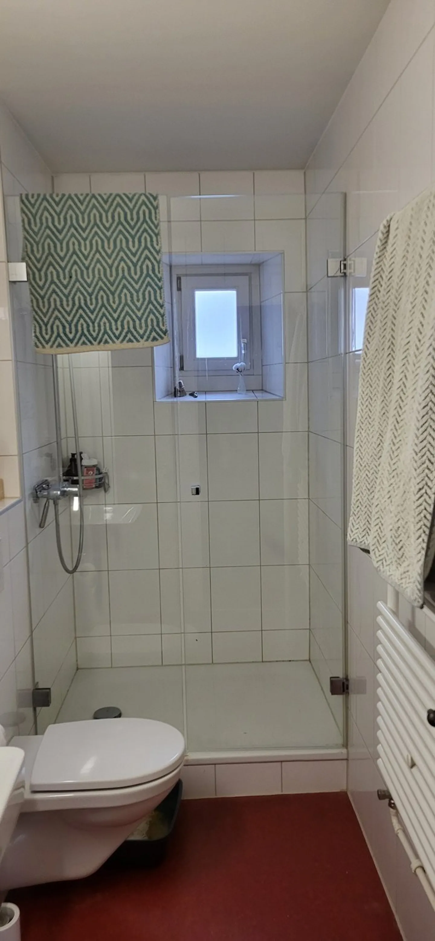 Modern 2.5-room apartment with terrace on the raised ground floor - Photo 18 of 20