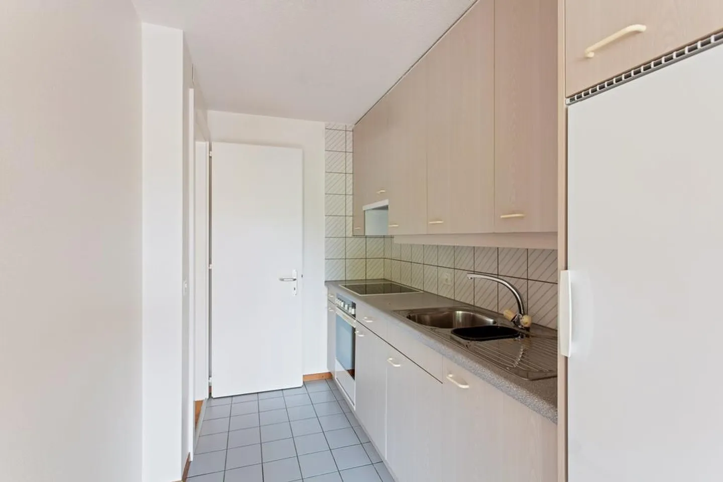 Zwischen Stadt und Bergen.. - Foto 6 von 10