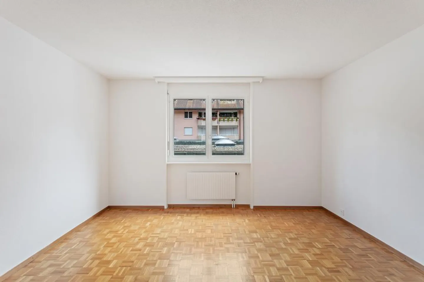 Zwischen Stadt und Bergen.. - Foto 4 von 10