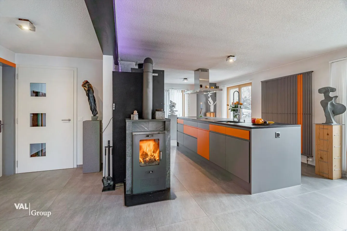 Central and Quiet Spacious Single-Family House - Photo 6 of 13