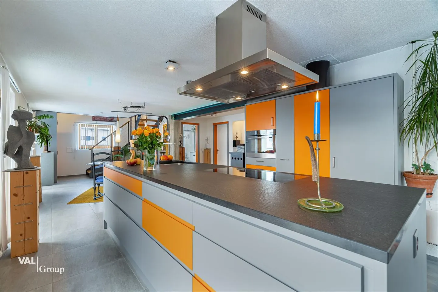 Central and Quiet Spacious Single-Family House - Photo 10 of 13