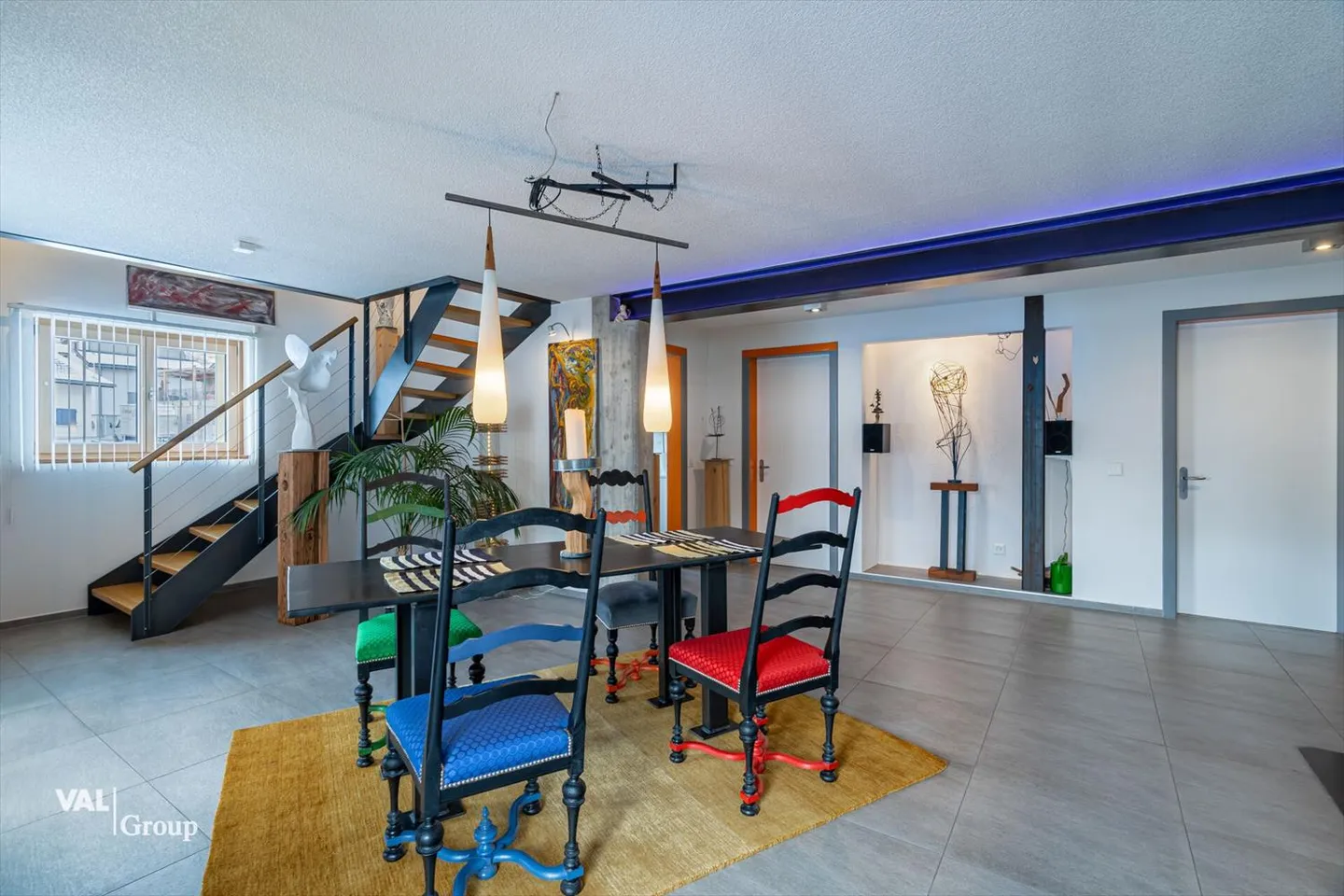Central and Quiet Spacious Single-Family House - Photo 11 of 13