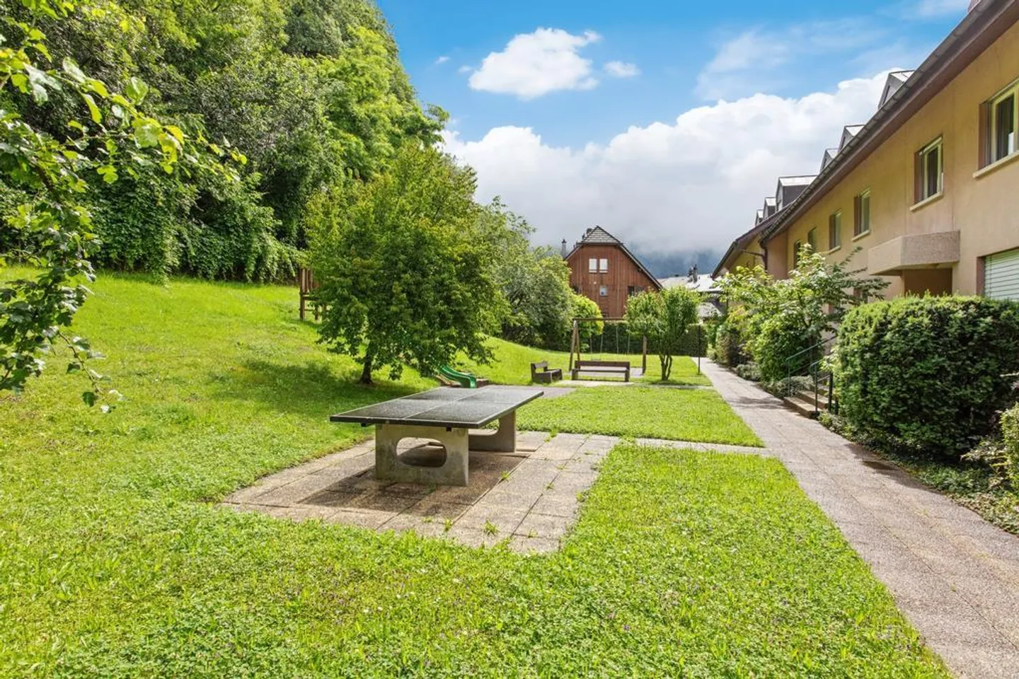 Zwischen Stadt und Bergen.. - Foto 10 von 10