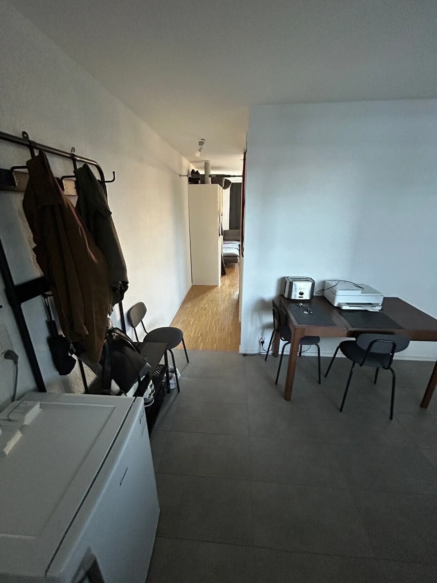 For Rent Studio - Photo 9 of 11